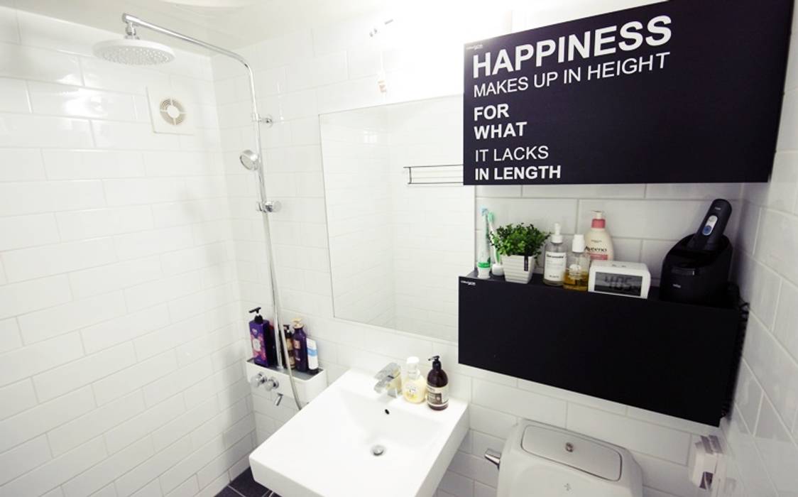22평 복도식 모던 홈스타일링, homelatte homelatte Phòng tắm phong cách hiện đại