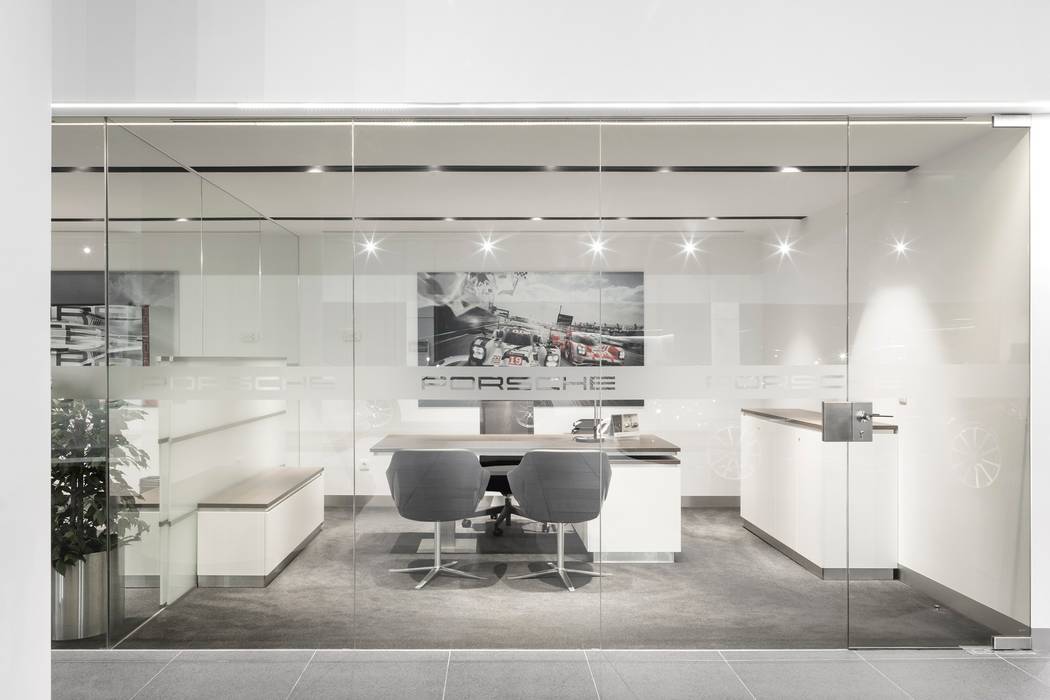 PROJECTO_Centro PORSCHE LISBOA | Lisboa | PT, OW ARQUITECTOS lda | simplicity works OW ARQUITECTOS lda | simplicity works Spazi commerciali Metallo Concessionarie d’auto