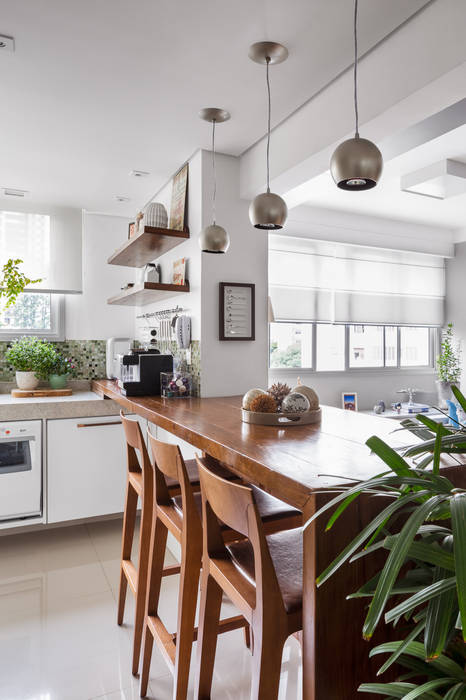 Apartamento Tutóia, Alvorada Arquitetos Alvorada Arquitetos Dapur Modern