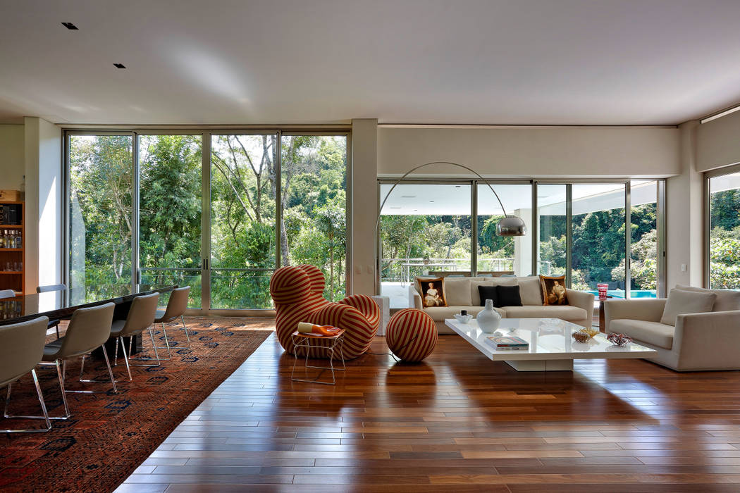 Casa Bosque da Ribeira, Lanza Arquitetos Lanza Arquitetos Modern dining room