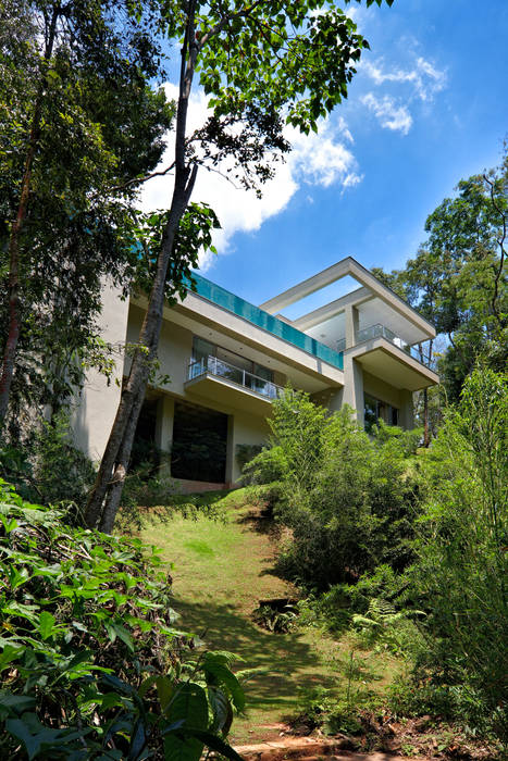 Casa Bosque da Ribeira, Lanza Arquitetos Lanza Arquitetos Modern houses