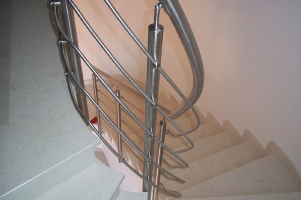 Lavorazioni in Acciaio Inox, Tecno Metal Professional Welding Tecno Metal Professional Welding Modern corridor, hallway & stairs