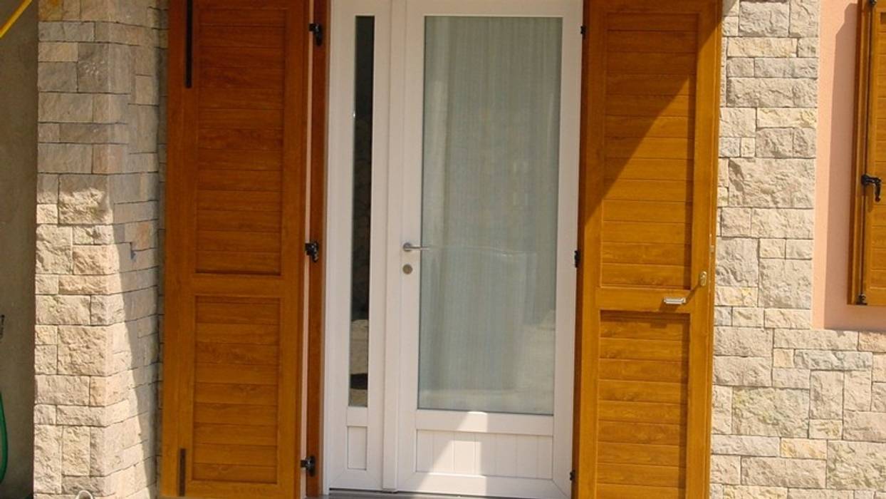 PRODUZIONE E ASSISTENZA INFISSI IN PVC, Tecno Metal Professional Welding Tecno Metal Professional Welding Modern style doors Doors