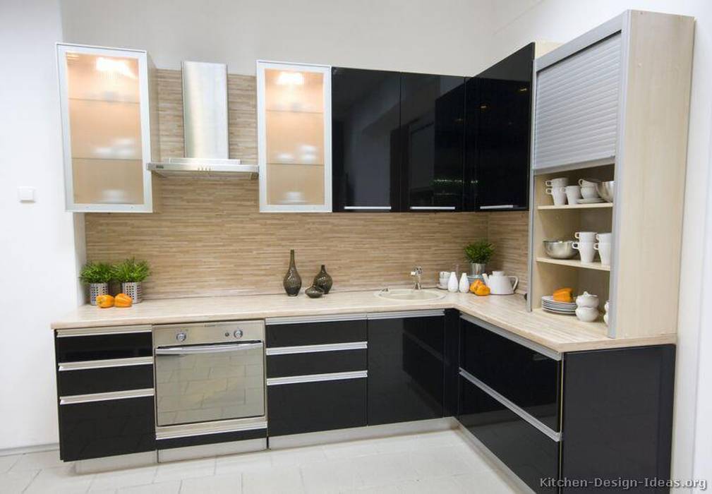 Residential interiors, Dream space Interiors Dream space Interiors Cocinas de estilo clásico Contrachapado Negro