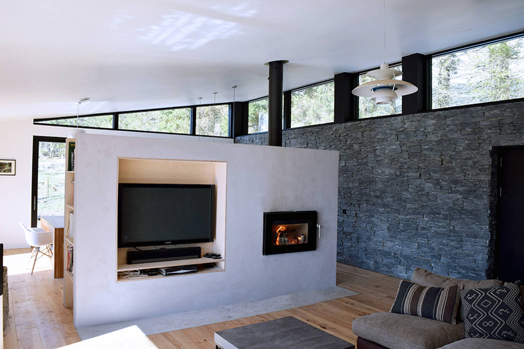 Concrete Hearth Wall Brown & Brown Architects Living room Concrete modern,timber,stone,glass,house,rural,scotland,cairngorms,site,sustainable,strathdon,concrete