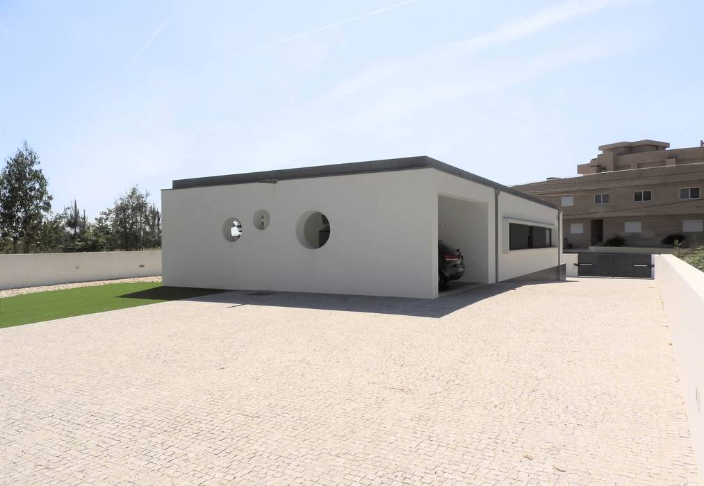 by Jesus Correia Arquitecto Сучасний