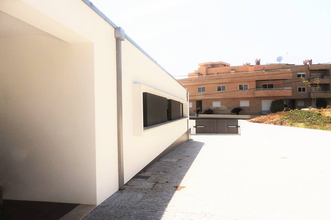 Nowoczesne domy od Jesus Correia Arquitecto Nowoczesny