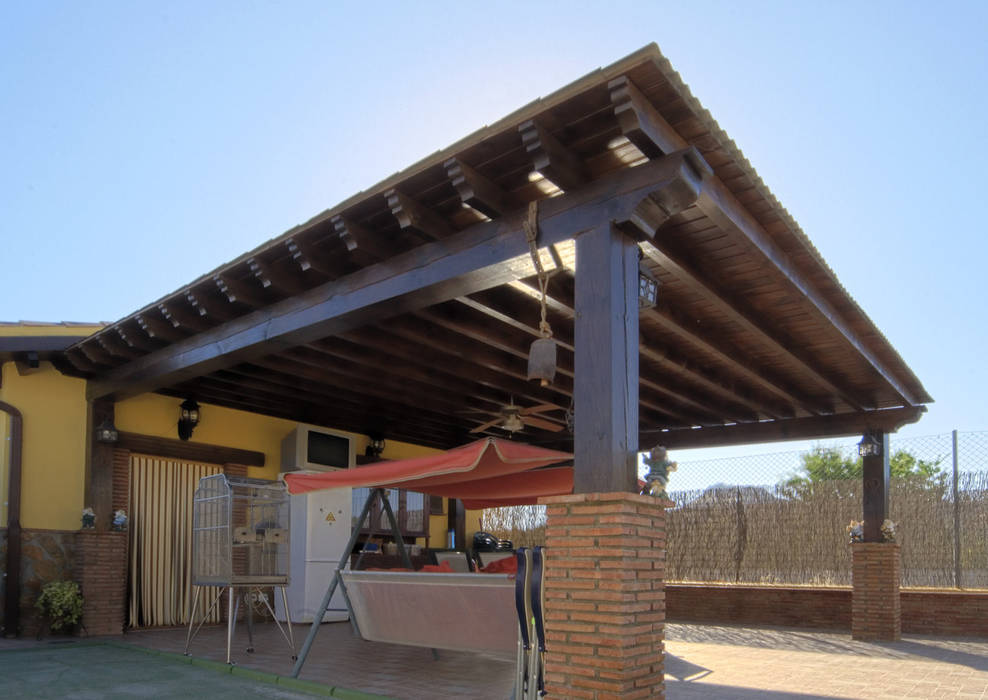 Pérgola homify Jardines de estilo rústico Marquesinas, toldos e invernaderos