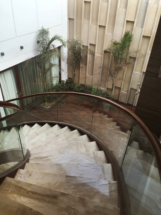 courtyard and staircase 23DC Architects Modern corridor, hallway & stairs