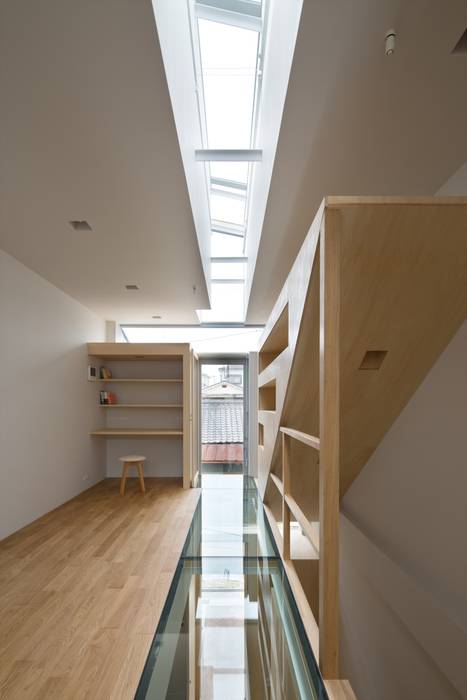 藤原 室 建築設計事務所 Modern Corridor Hallway And Staircase Homify