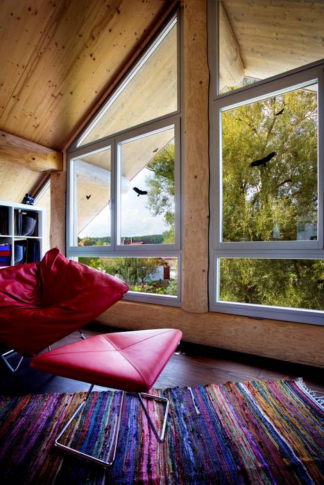 Landhaus mit besonderem Charme und gesundem Raumklima: Modernes Wohnen im Naturstammhaus, Kneer GmbH, Fenster und Türen Kneer GmbH, Fenster und Türen Pintu & Jendela Gaya Rustic