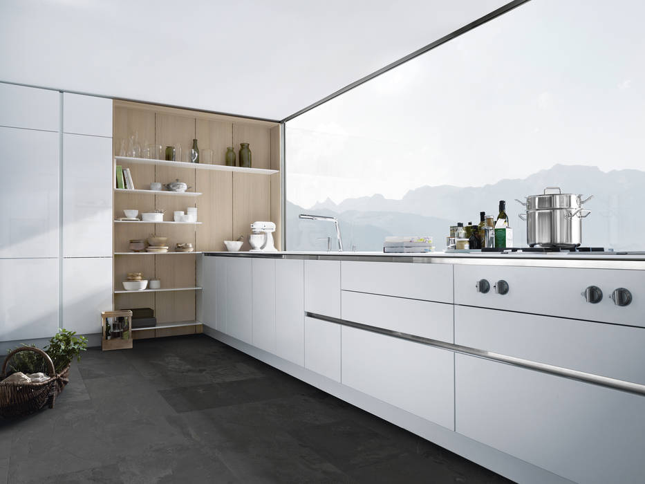 SieMatic S2 - Von den Erfindern der grifflosen Küche., KDE - Küchen Design Essen KDE - Küchen Design Essen Modern kitchen Cabinets & shelves