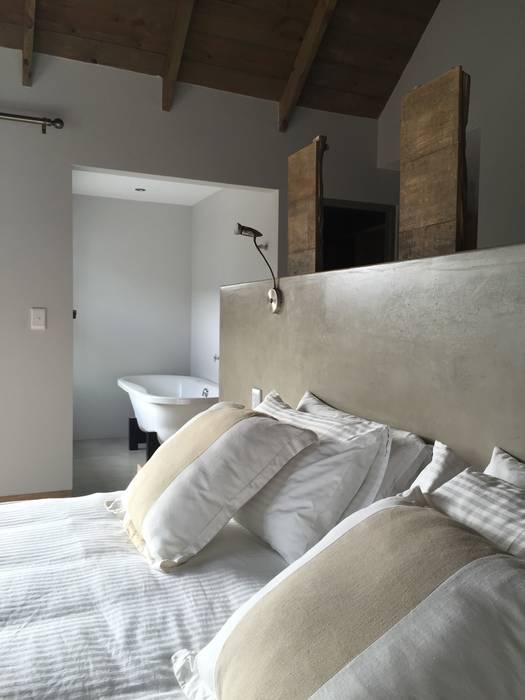 House, Nieuwoudt Architects Nieuwoudt Architects Country style bedroom