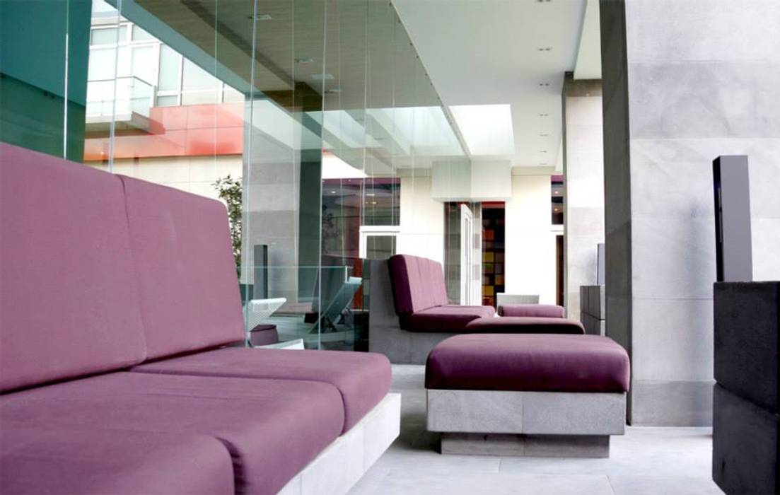 Cosmocrat, Interia Muebles Interia Muebles Balcones y terrazas minimalistas