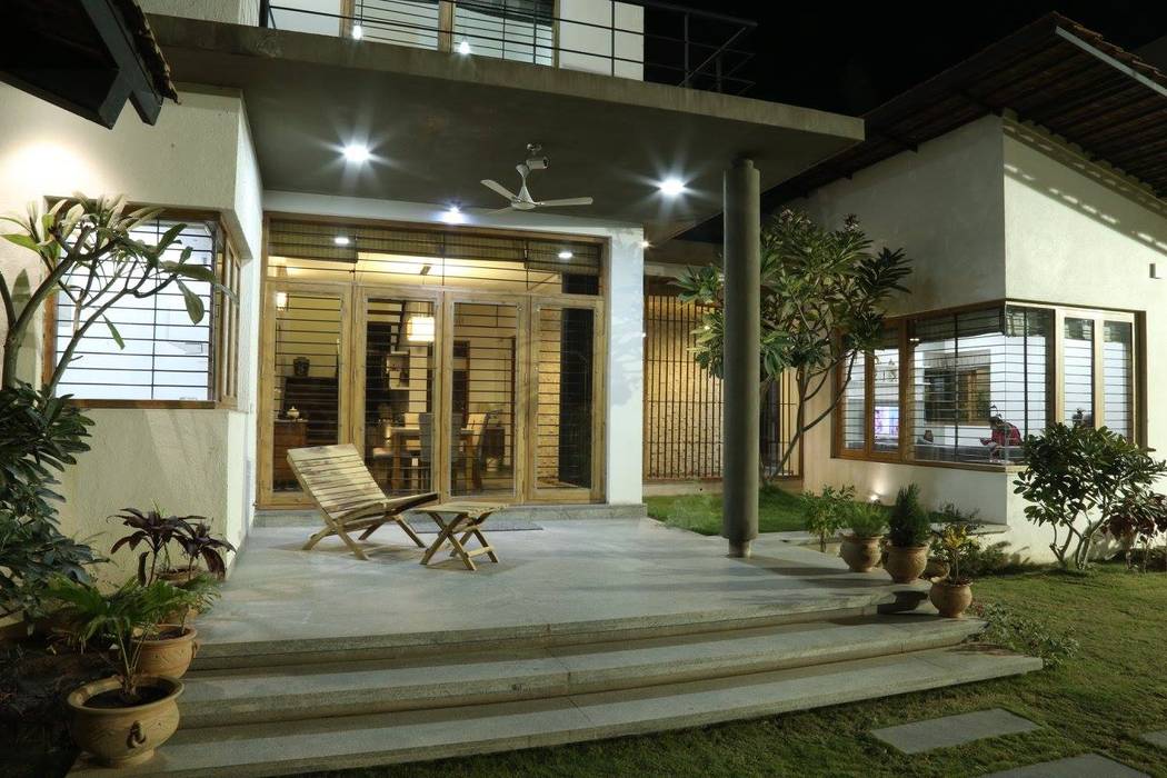 Kasliwal bungalows, 4th axis design studio 4th axis design studio Patios & Decks