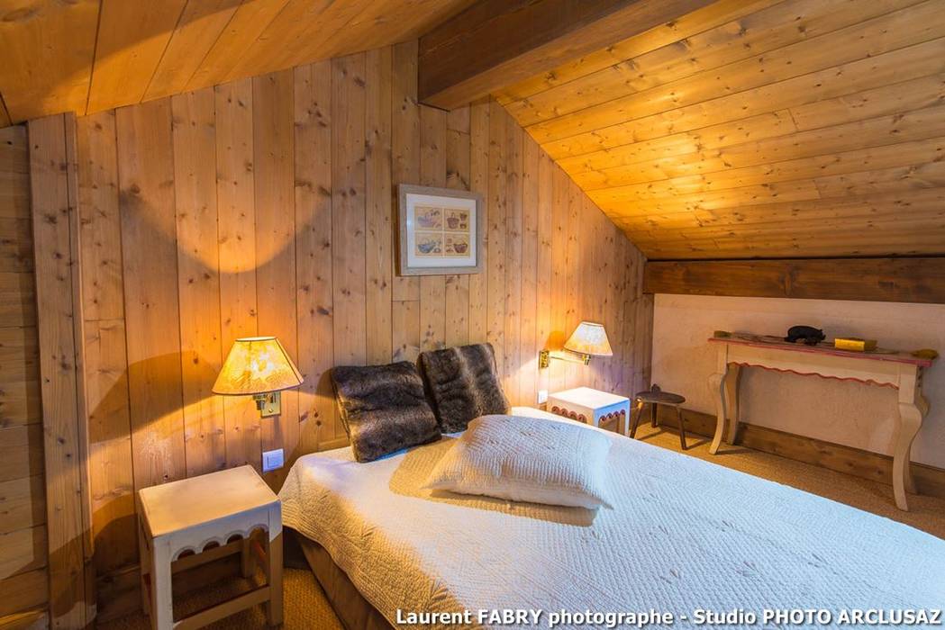 Chalet de montagne à Méribel, Alpes, Savoie, ARLY PHOTOGRAPHY ARLY PHOTOGRAPHY Chambre rurale montagne,chalet de montagne,Méribel,Alpes,Savoie