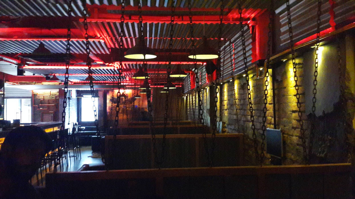 PK TUNN RESTOBAR,LUDHIANA, Ingenious Ingenious Industrial style dining room