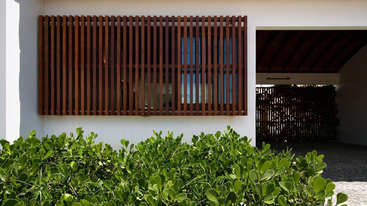 RESIDÊNCIA PÁTIO ARUANA, Coletivo de Arquitetos Coletivo de Arquitetos Casas minimalistas