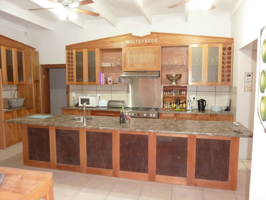 Le Roux - Kitchen, GreenCube Design Pty Ltd GreenCube Design Pty Ltd Cocinas de estilo rural Madera Acabado en madera