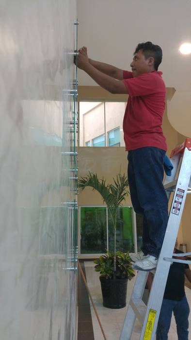 Reconocimientos para Banco de Sangre en Campeche, RecreARQ Construcciones RecreARQ Construcciones Commercial spaces Glass Office spaces & stores