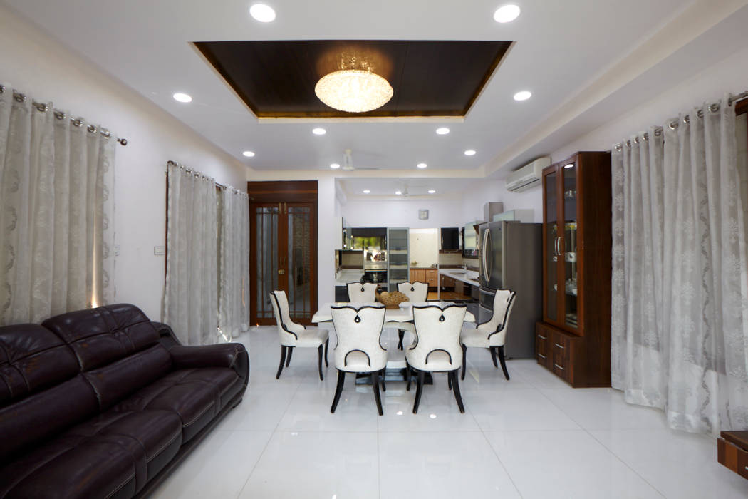 An Amazing Residence of Dr. Rafique Mawani, M B M architects M B M architects Minimalist dining room