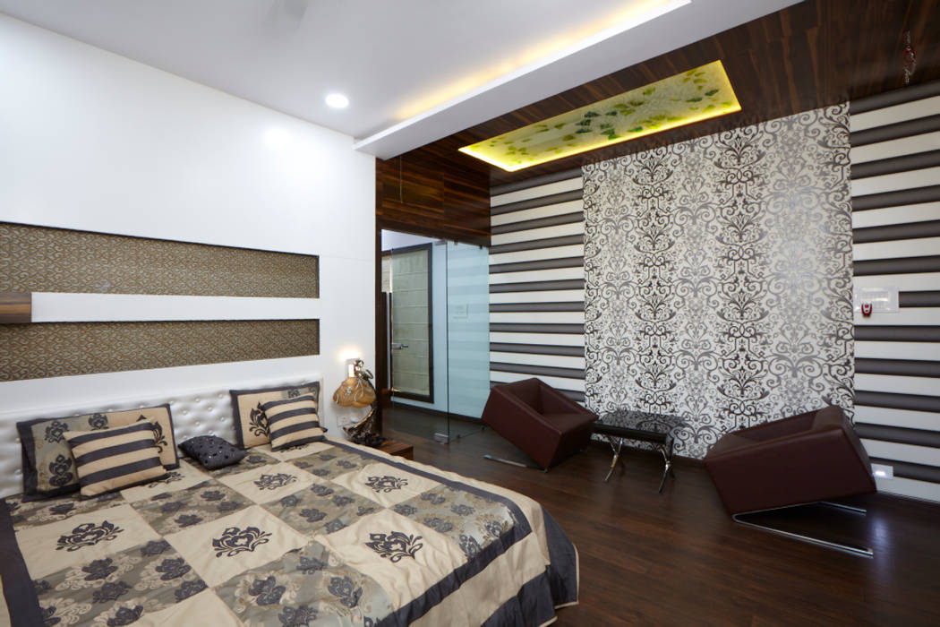 An Amazing Residence of Dr. Rafique Mawani, M B M architects M B M architects Minimalist bedroom
