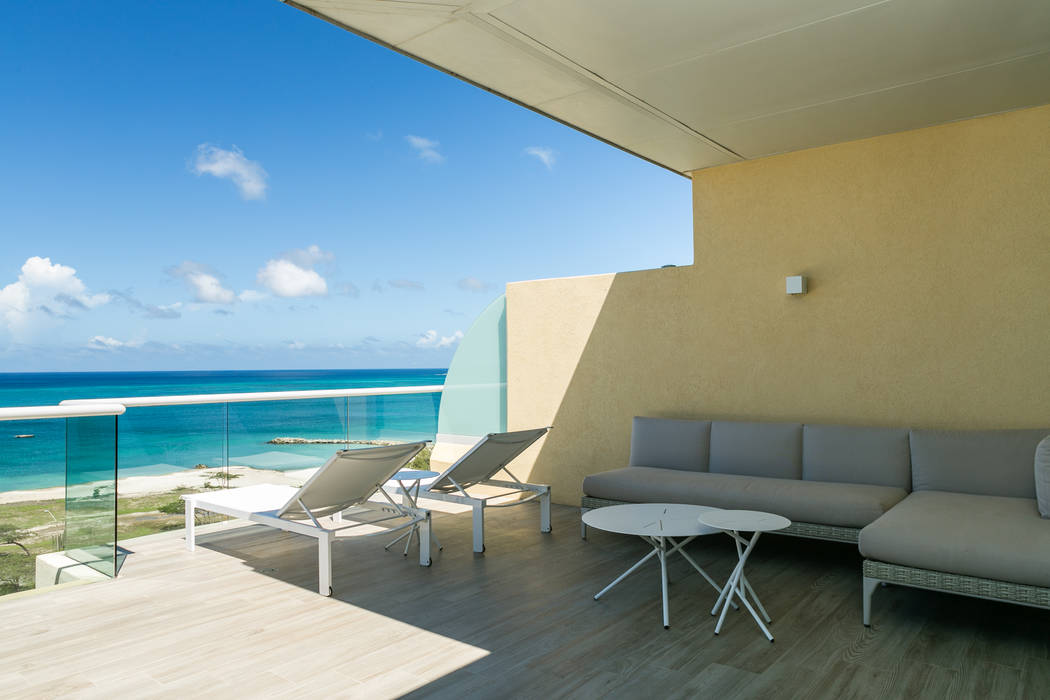 Terraza Isla Margarita, THE muebles THE muebles Modern balcony, veranda & terrace