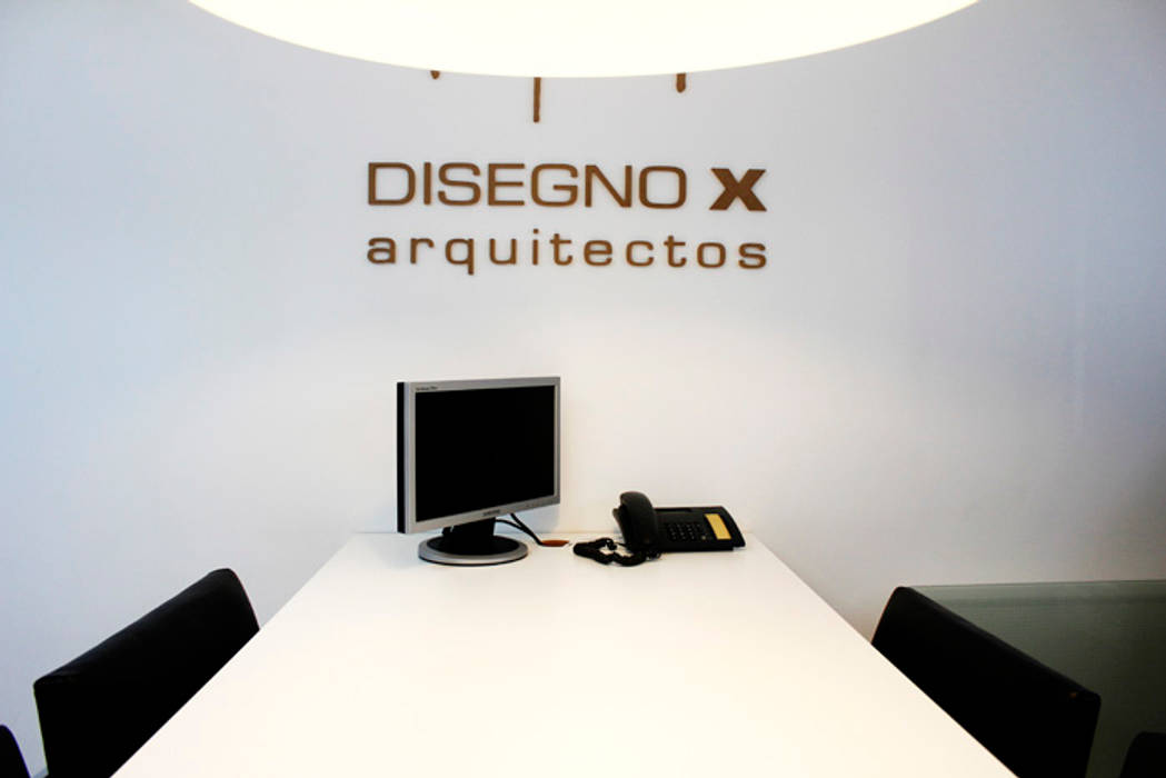 ESTUDIO DE ARQUITECTURA, DX ARQ - DisegnoX Arquitectos DX ARQ - DisegnoX Arquitectos Рабочий кабинет в стиле модерн