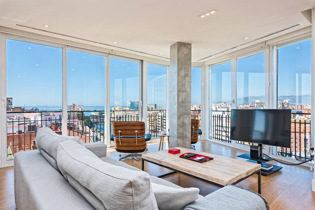 Vistas a la Bahía de Málaga, Espacios y Luz Fotografía Espacios y Luz Fotografía Modern living room