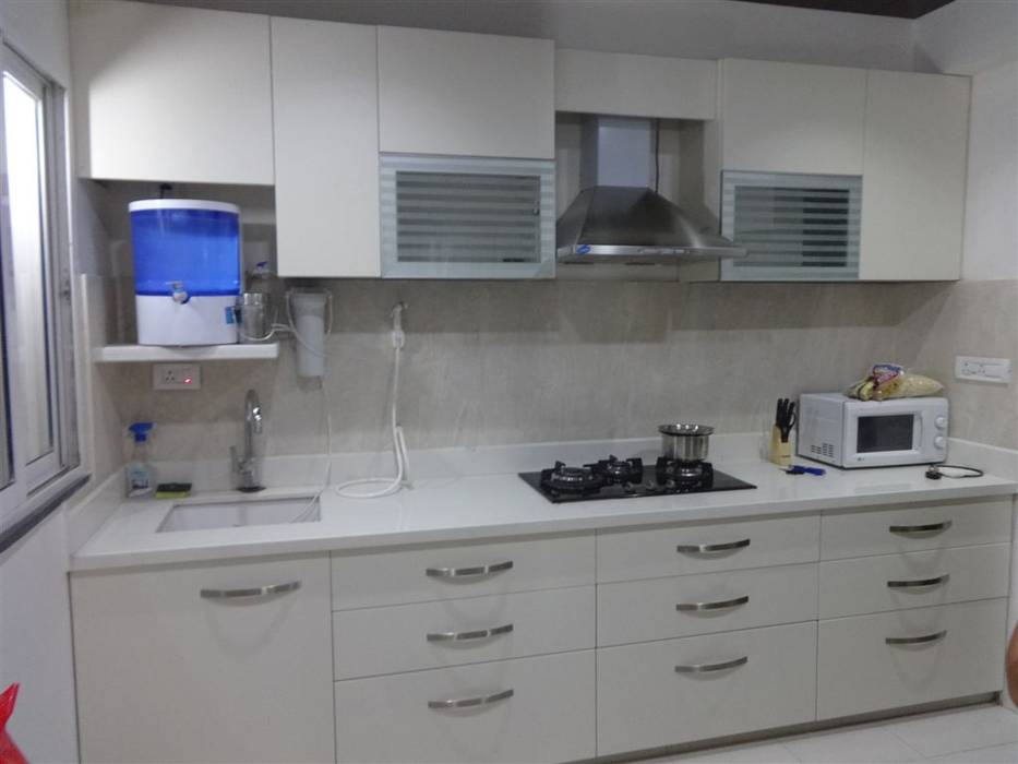 modular kitchen design , aashita modular kitchen aashita modular kitchen Moderne Küchen MDF Weiß