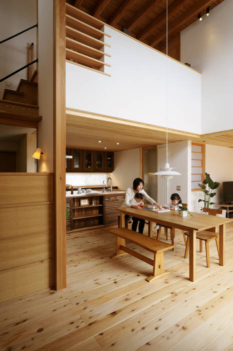 長野県長野市（中越の家）, 藤松建築設計室 藤松建築設計室 餐廳 桌子
