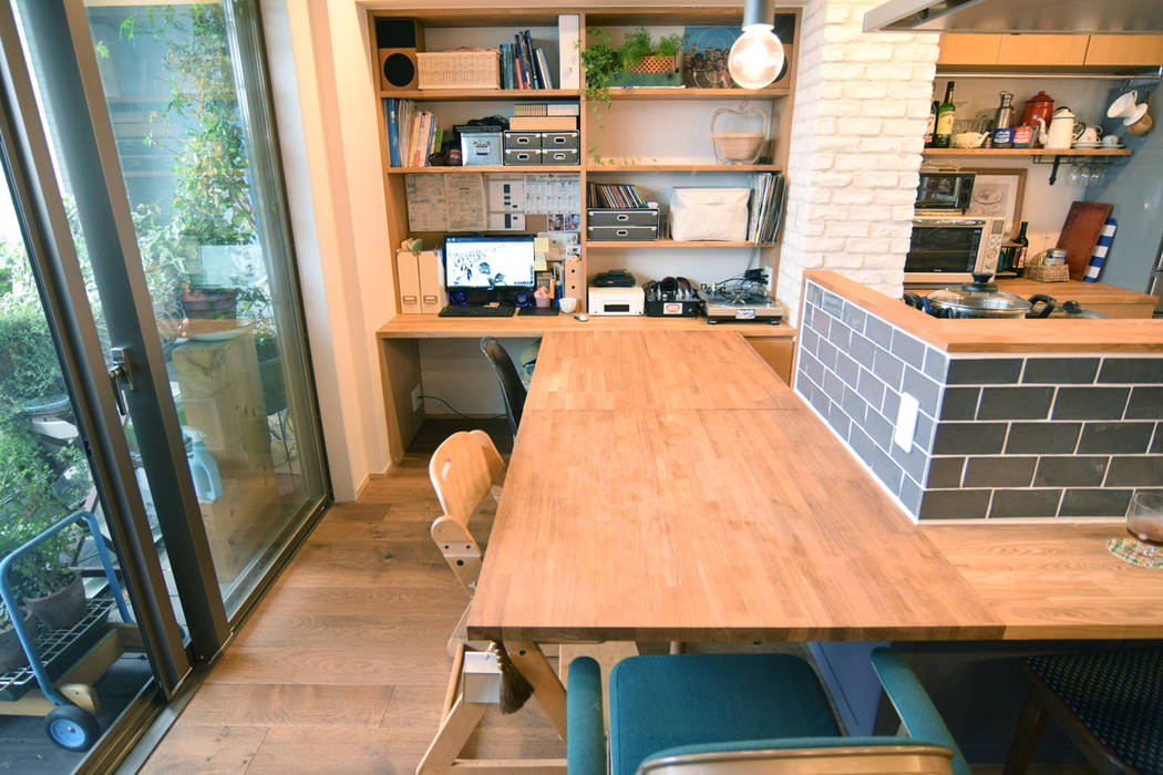 DK style すくすくリノベーションvol.7, 株式会社エキップ 株式会社エキップ Rustic style dining room Wood Wood effect