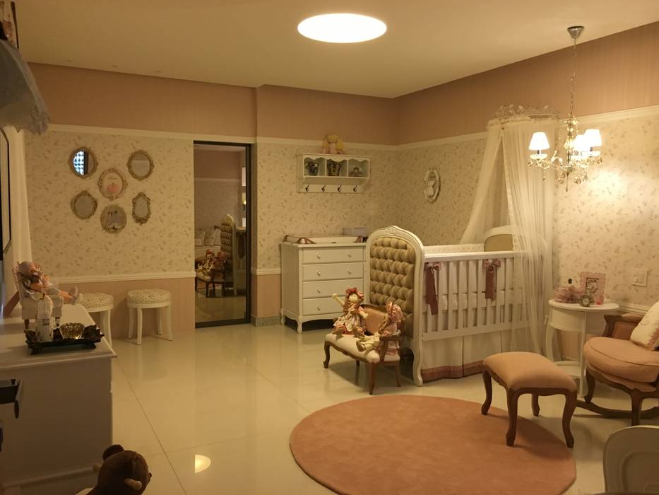 Projeto de Quarto de bebê, Heloisa Titan Arquitetura Heloisa Titan Arquitetura Nursery/kid’s room Paper Beds & cribs