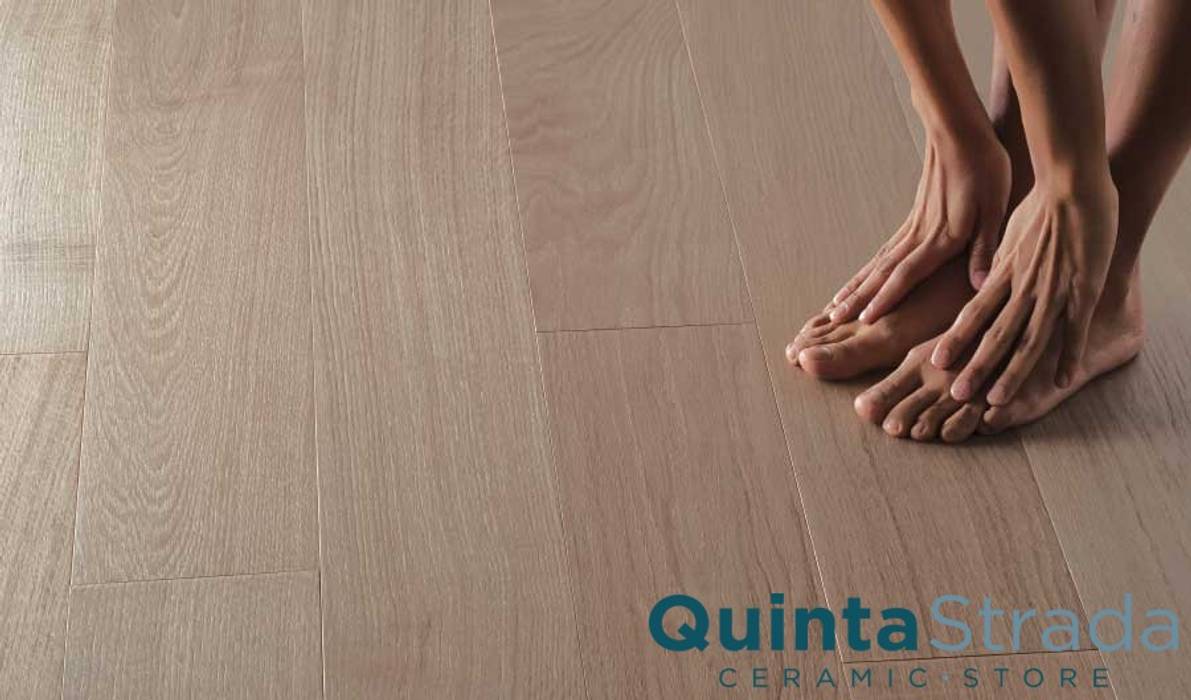 Parquet Quinta Strada!, Quinta Strada - Ceramic Store Quinta Strada - Ceramic Store Dinding & Lantai Gaya Klasik Wall & floor coverings