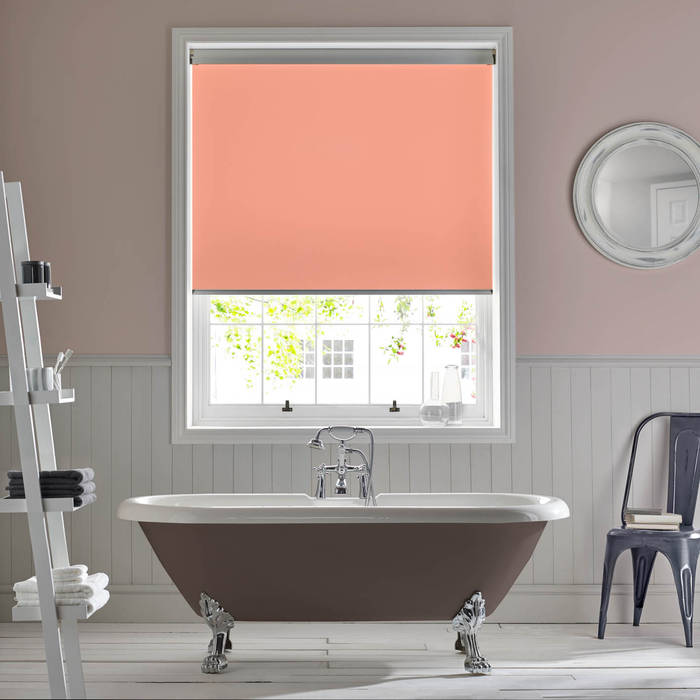 Palette Coral Roller Blind Appeal Home Shading モダンスタイルの お風呂