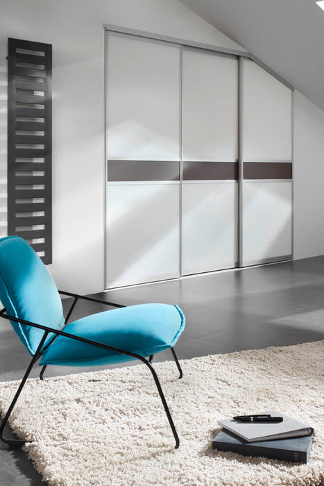 Gästezimmer unterm dach: schlafzimmer von elfa deutschland gmbh | homify Gästezimmer unterm dach: schlafzimmer von elfa deutschland gmbh | homify