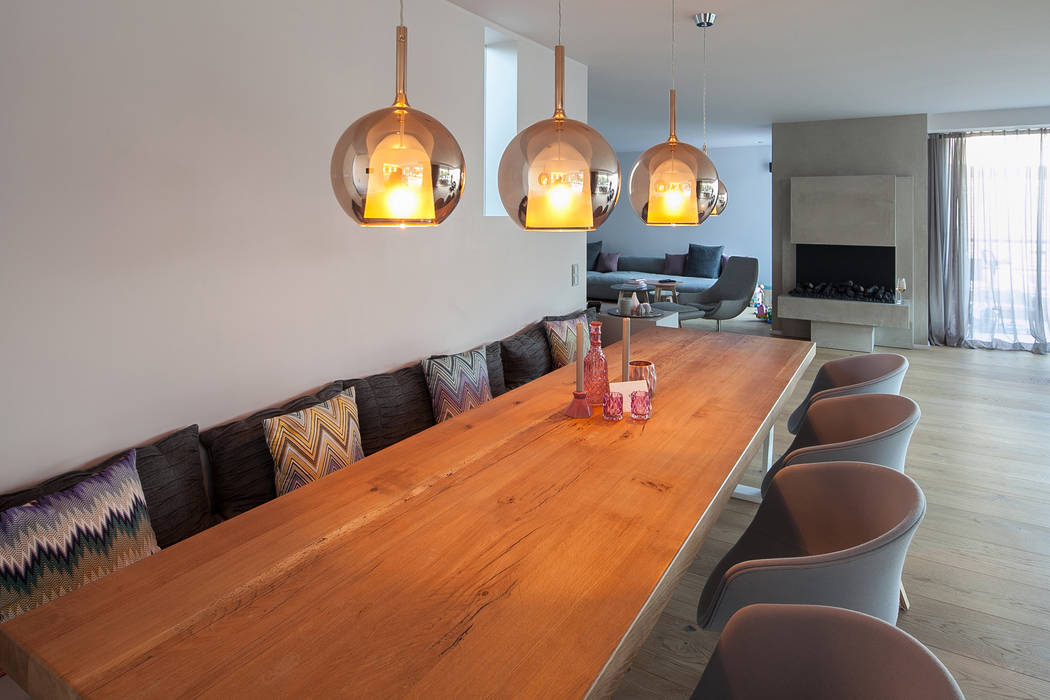 Villa S, BESPOKE GmbH // Interior Design & Production BESPOKE GmbH // Interior Design & Production Modern dining room