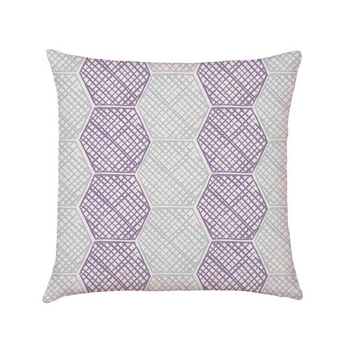 Honeycomb cushion cover lilac Occipinti カントリーデザインの リビング アクセサリー＆デコレーション