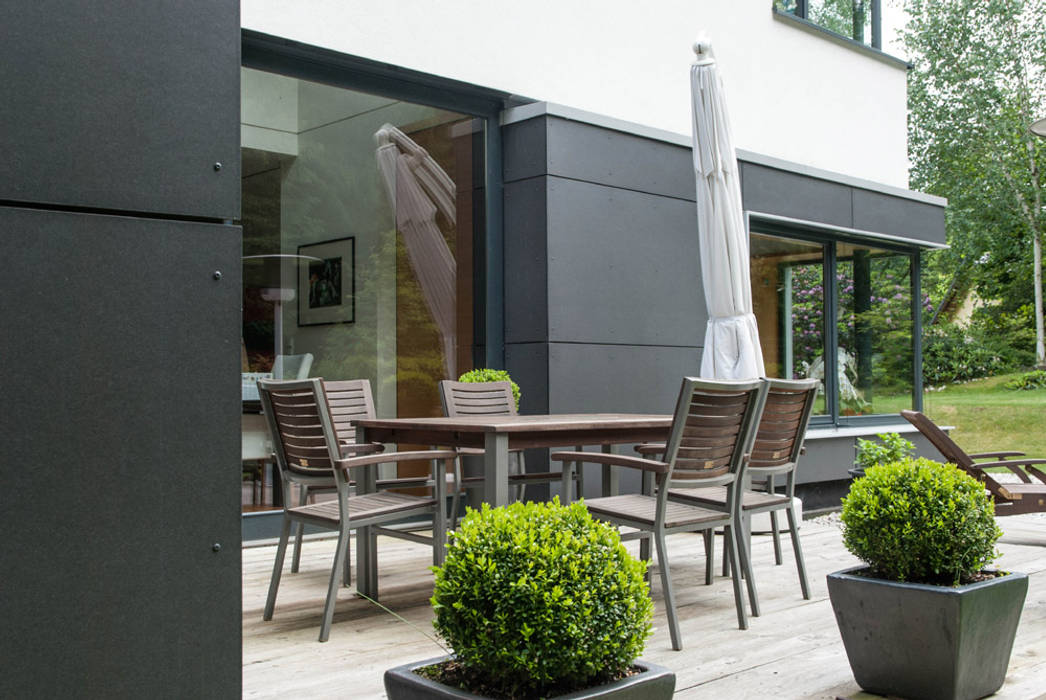 Haus S - Arbeitsbox und Sitznische, fried.A - Büro für Architektur fried.A - Büro für Architektur Modern Terrace