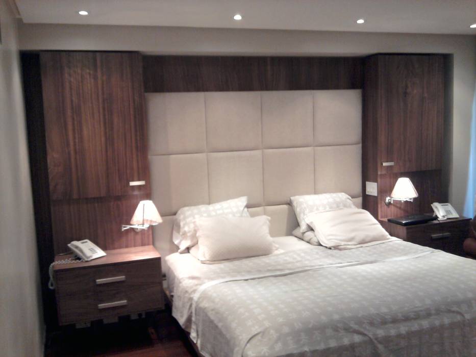 Exhibicion de Camas 2016, Decoraciones Santander Decoraciones Santander Modern style bedroom Leather Grey Beds & headboards