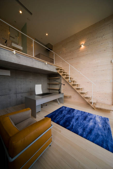 「アネックスのある家」, Kenji Yanagawa Architect and Associates Kenji Yanagawa Architect and Associates Modern study/office Wood Wood effect