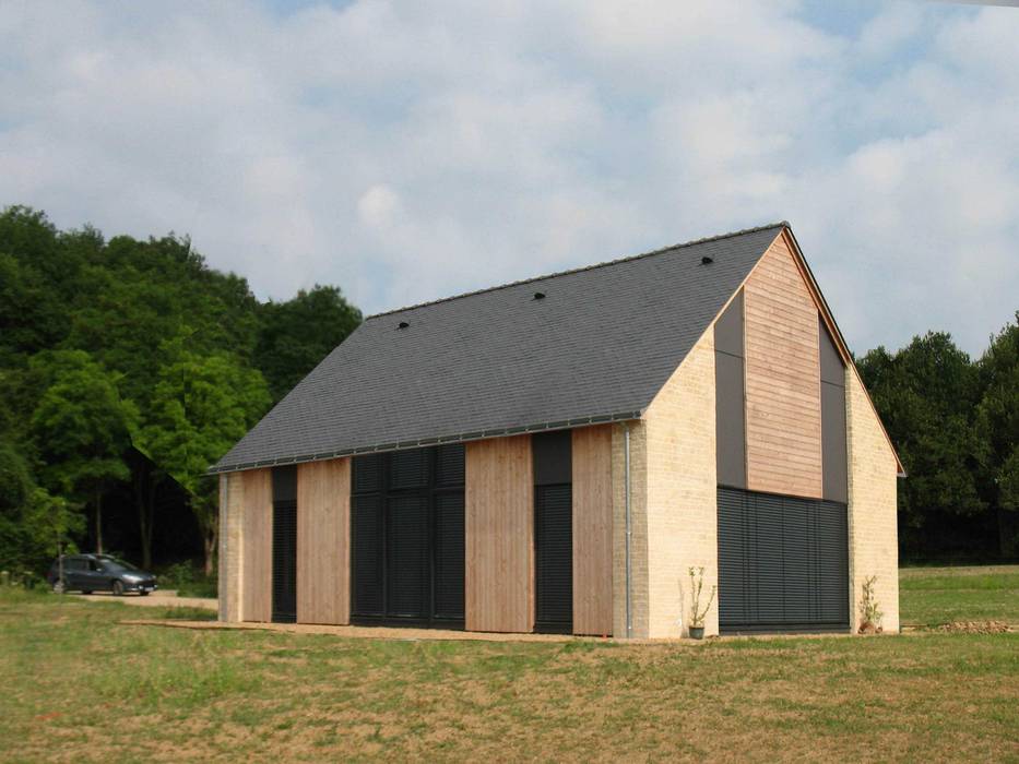 façade est bedesign Maisons rustiques noblesse,élégante,équilibré