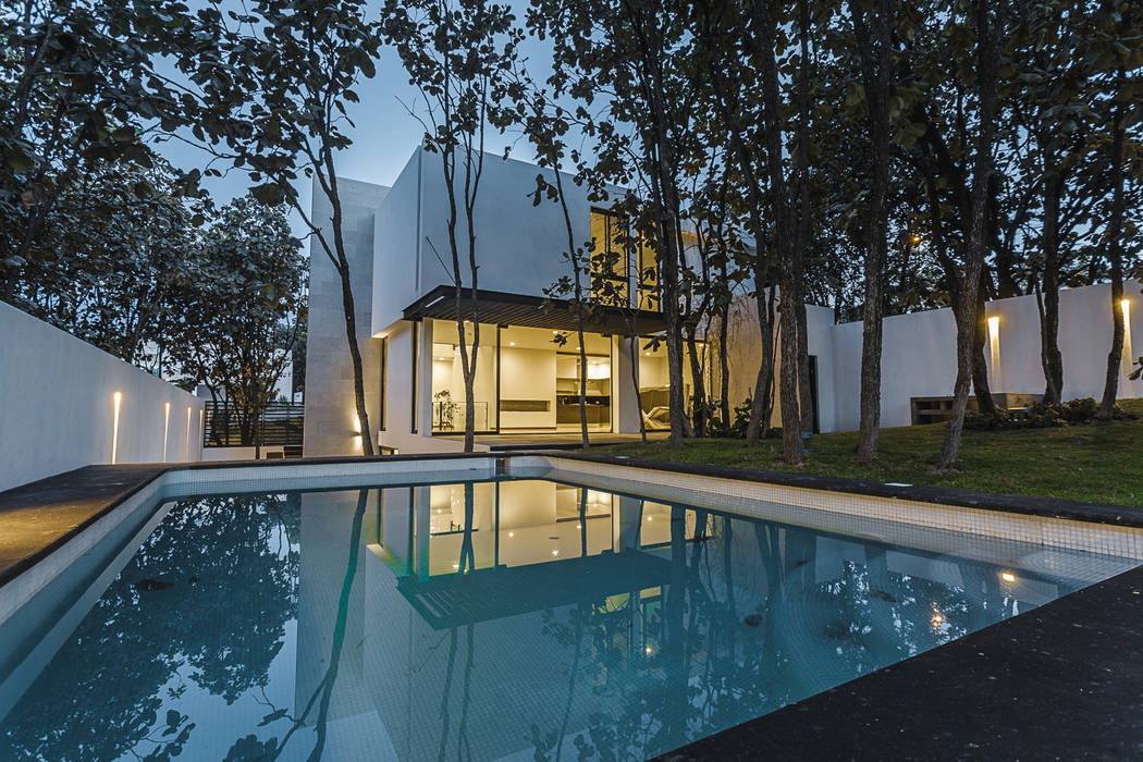 Bosques de Bugambilias, 2M Arquitectura 2M Arquitectura Albercas modernas