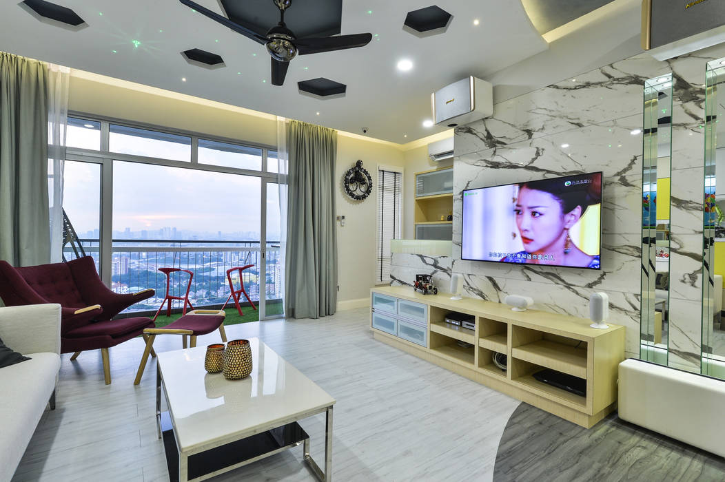 Ultramodern Loft | CONDOMINIUM, Design Spirits Design Spirits Living room