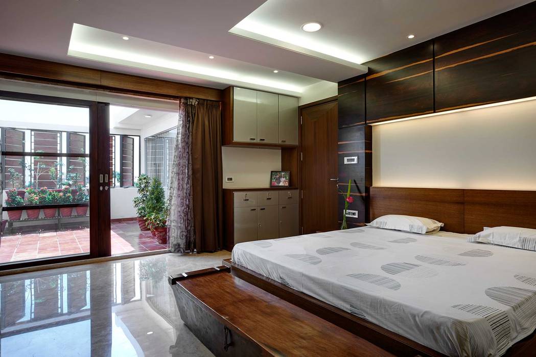 Masterbedroom Cubism Modern style bedroom Furniture,Property,Building,Plant,Comfort,Houseplant,Wood,Interior design,Cabinetry,Floor