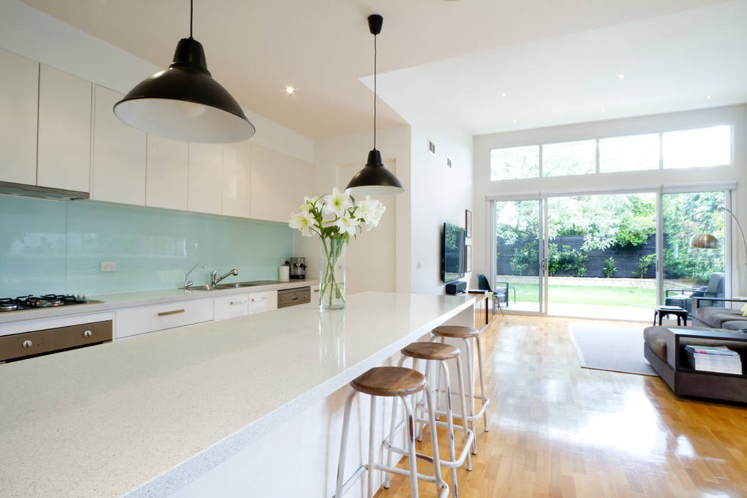 Contemporary Minimalistic Kitchen Gracious Luxury Interiors Modern kitchen Minimal,White,Minimalistic,White Kitchen,Kitchen Island,Bright Kitchen,Conservatory,Garden