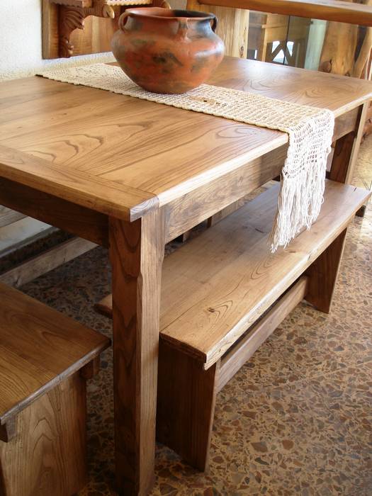 Mesas de madera maciza, Enrique Ramirez Muebles artesanales Enrique Ramirez Muebles artesanales Rustic style dining room Solid Wood Multicolored Tables