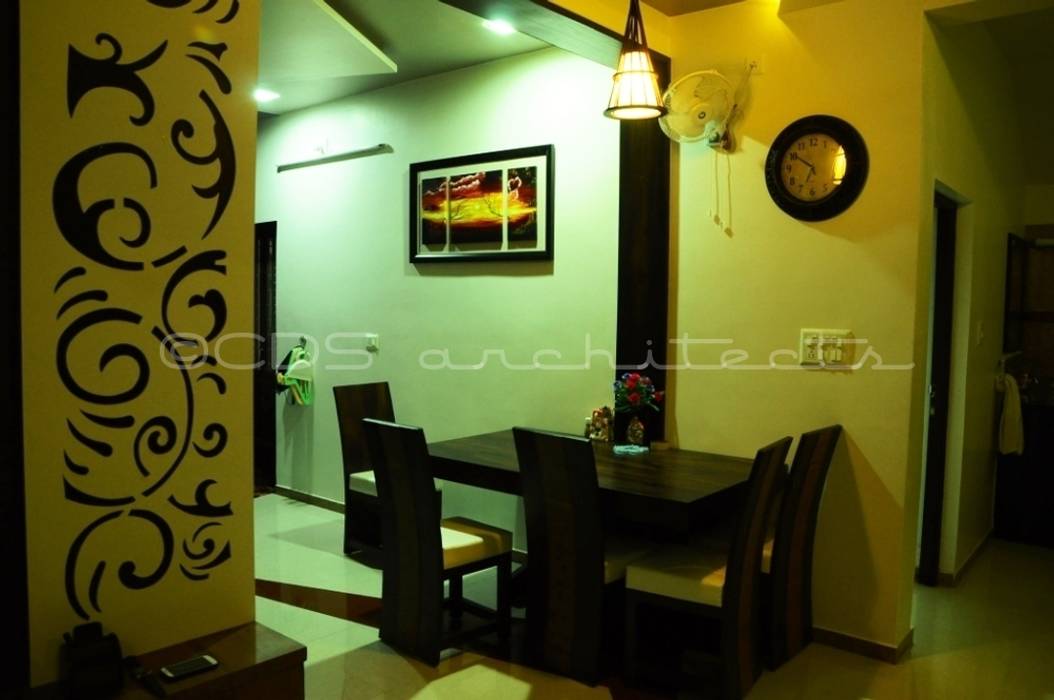 RUDRAKSH HOUSE, CDS architects CDS architects Modern dining room Tables