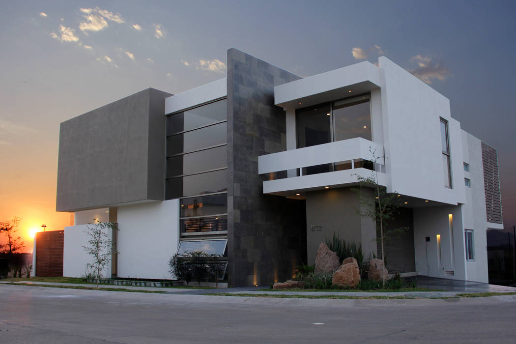 Valle Imperial 212, 2M Arquitectura 2M Arquitectura Rumah Modern