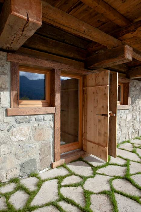FVL, ALDENA ALDENA Rustic style windows & doors Wood Wood effect